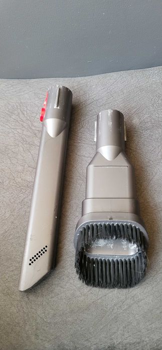 DYSON Accesori 60 lei ca noi