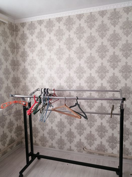 Кіиім ілгіш жана