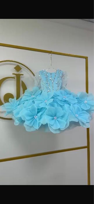 Платье на девочку