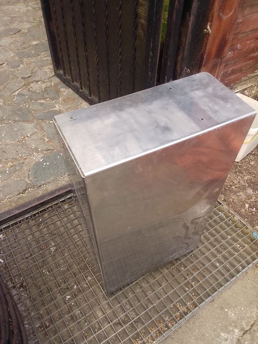 Vând tablă ,piese inox
