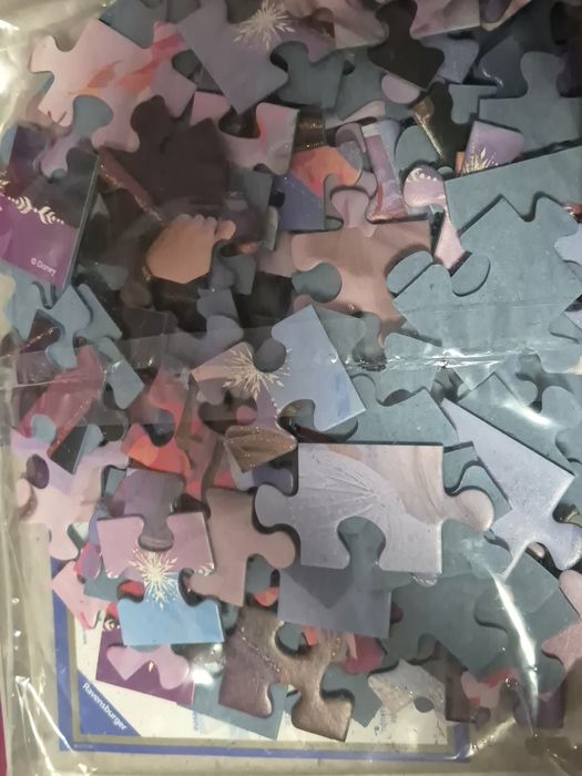 Нов пъзел Елза и Ана