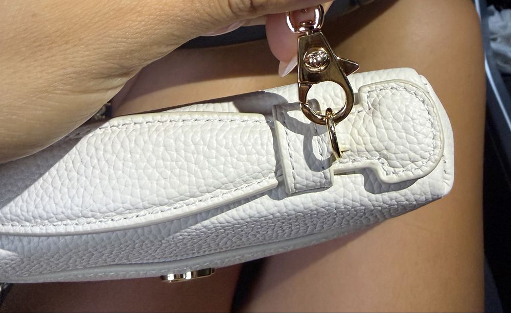 Chanel естествена кожа