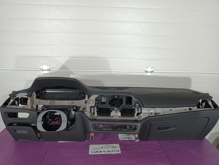 Plansa de bord bmw g20 g21 g22 g23 g26 g42 g80 g82 g83