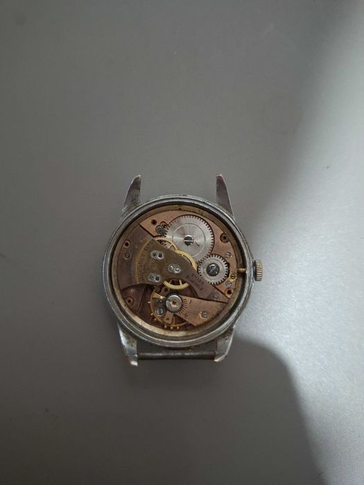 Ceas mecanic Adriatica Super Swiss pentru piese sau reparat