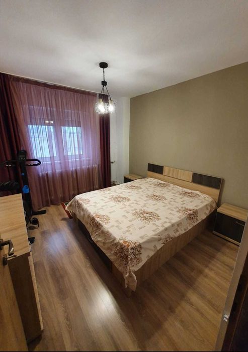 Inchiriez apartament cu 2 camere, Dristor