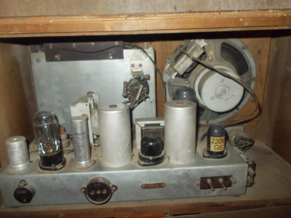 Ретро радио АЕG