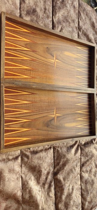 Игра Шахмат и табла