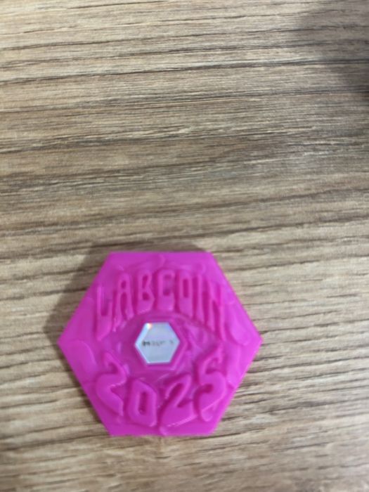 Продавам този лабкойн!