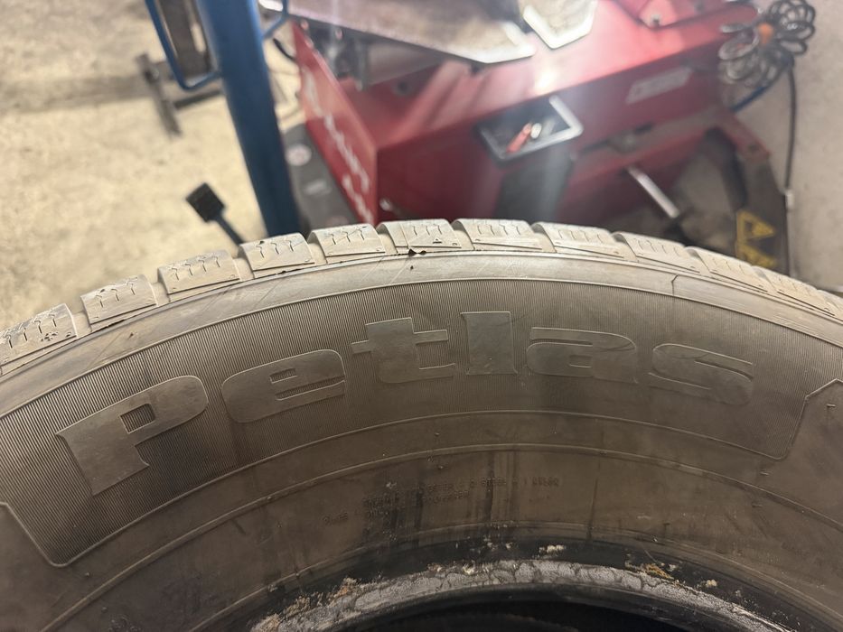 Придавам гуми 265/70/16