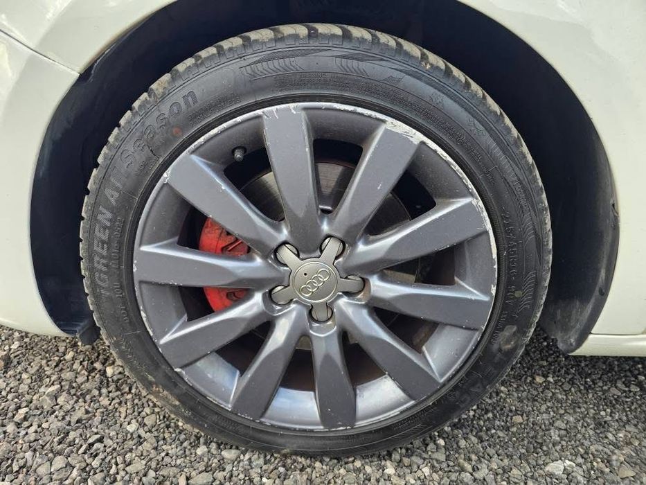 Audi a1 1.6tdi 105k 2012g.