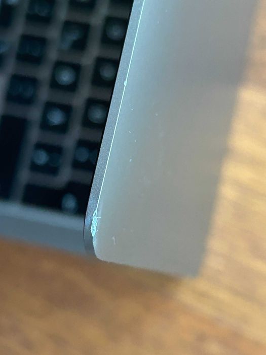 MacBook Air 13" M1 2020 – 8GB RAM / 256GB SSD + încărcător