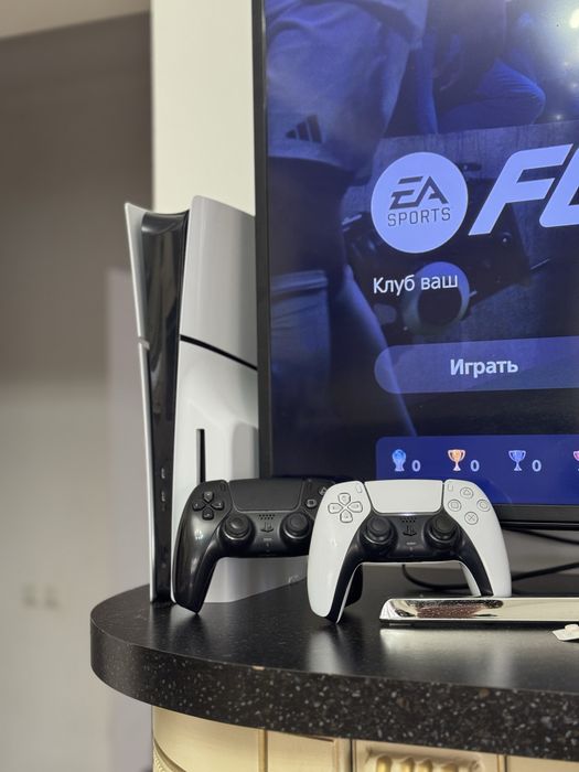 пс5 слим 2 джойстика