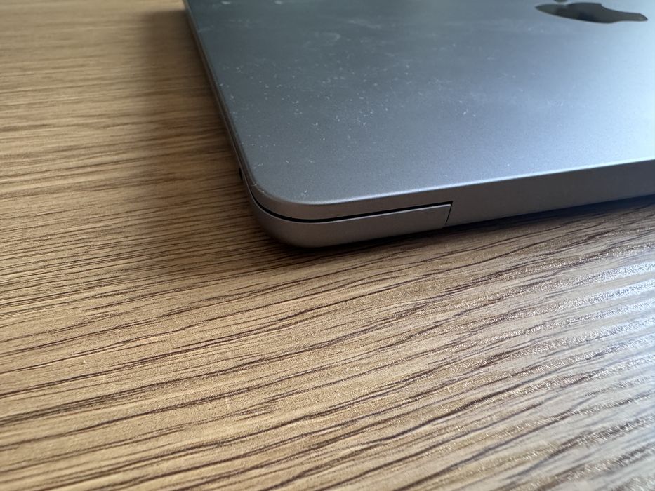 MacBook Air M2 8/256 Гаранция