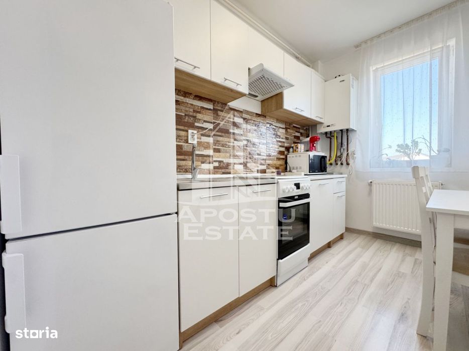 Apartament cu o camera de vanzare, 32mp utili + 4mp balcon, Giroc