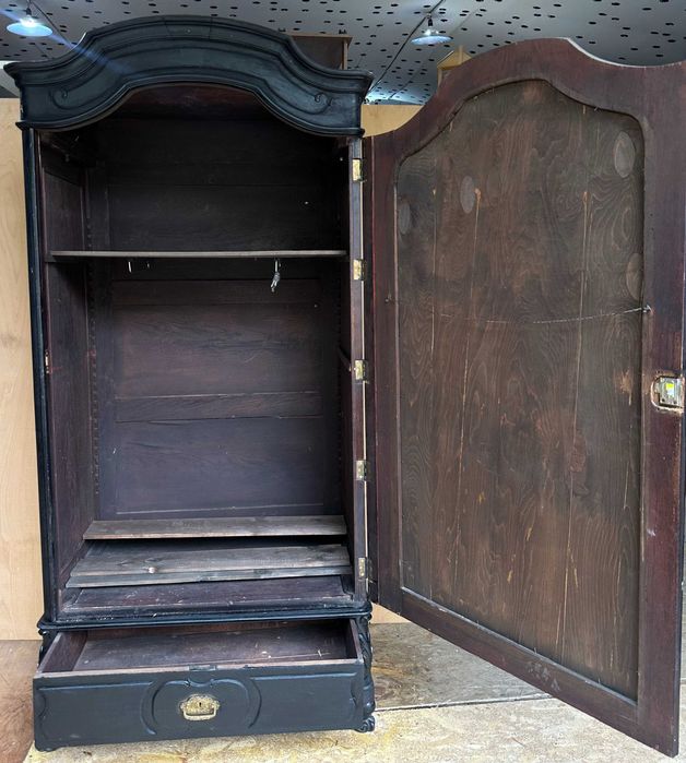 Sifonier Art Nouveau; Vintage din Lemn masiv cu element auriu; Dulap