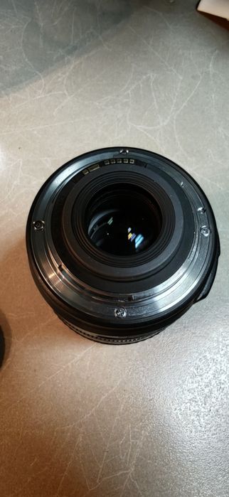 Obiectiv Canon EF-S 17-85mm f/4-5.6 IS USM + filtru Kenko UV + capace