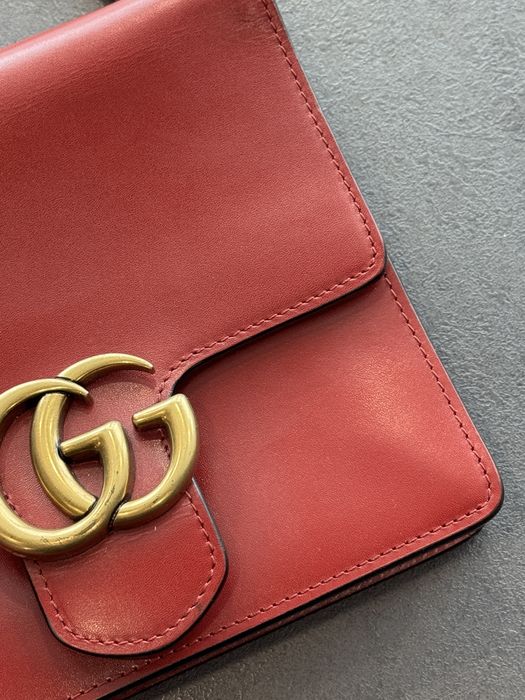 Дамка чанта Guccu / GG Marmont