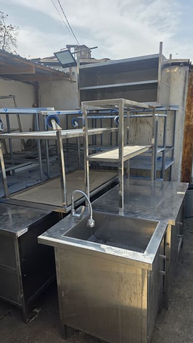 Нержавейки столы стелажи и мойки разные