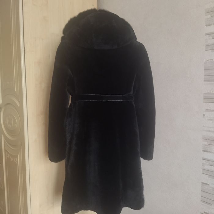 Продам Шубу мутоновую