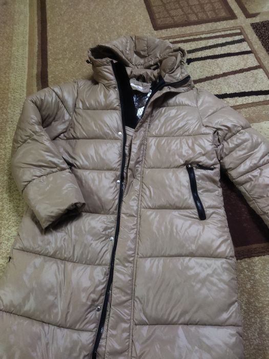 Продам зимнюю куртку срочно!