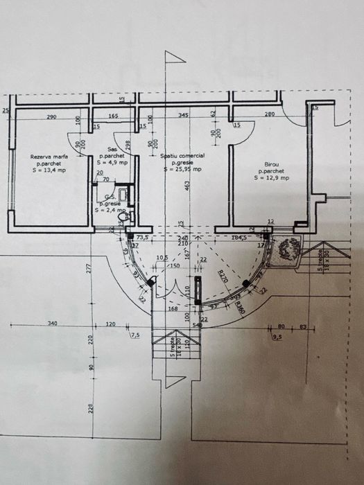 Spatiu Comercial/Birouri Podu Ros 62 mp  de Inchiriat