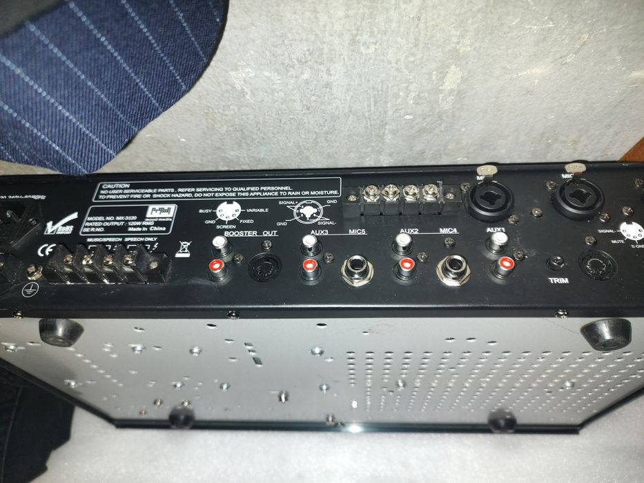 Amplificator. Mixer. Activ. Mixer Pasiv. Boxe. Leptop