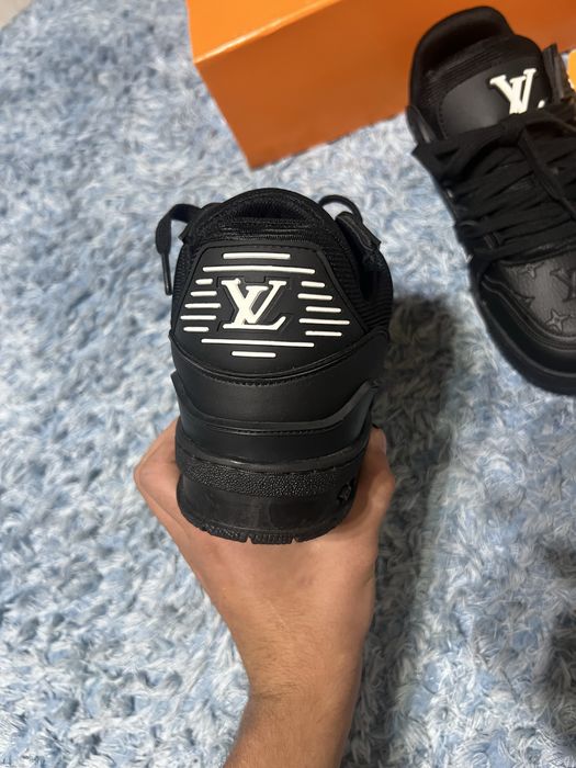 Vand papuci louis vuitton