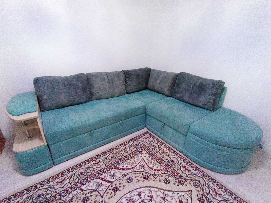 Продам модульный угловой диван