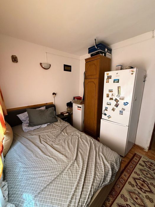 Apt 3 camere, 42,4 mp + balcon, parter, zona Mall, proprietar