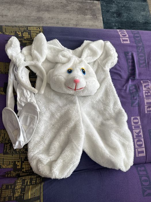 Новогодний костюм зайчика