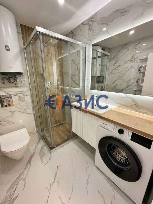 Двустаен апартамент в прекрасен комплекс на първа линия Ипанема Бийч,