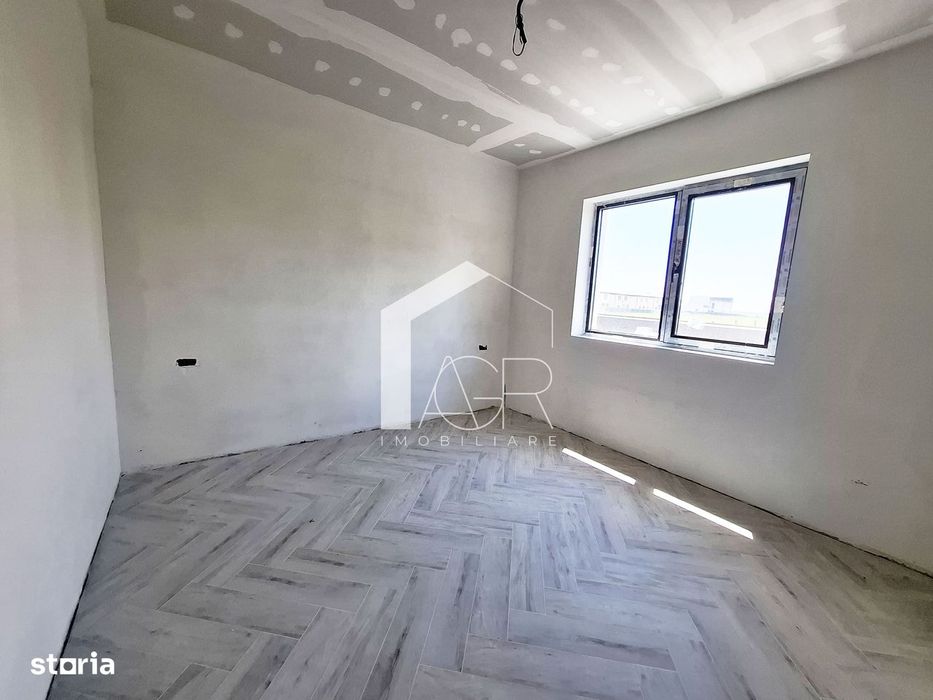 Vila P+1E, cu 5 camere, Paulesti