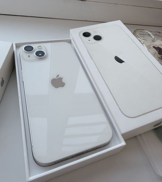 Iphone 13 256 + airpods