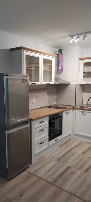 Дава се под наем Двустаен апартамент в София, Люлин 1 - 70 кв.м за 747.66 € - Снимка #1