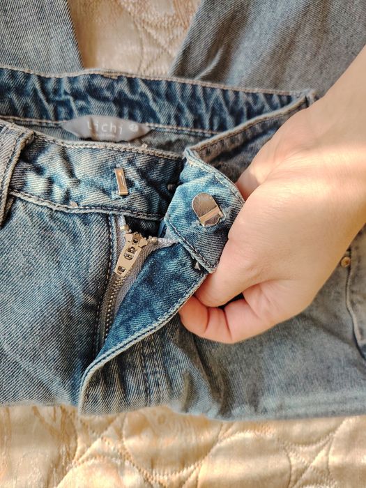 Джинсы бренд Lichi