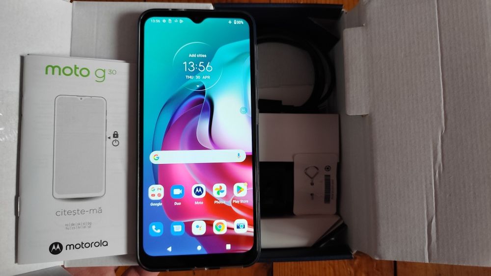 Telefon Motorola G30