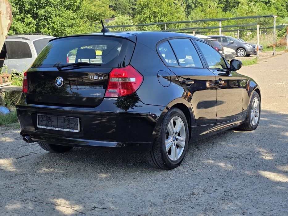 BMW 1 Series 2011 — imagine 2