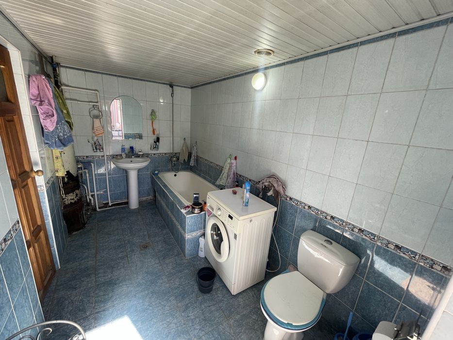 Дом с бассейном и сауной