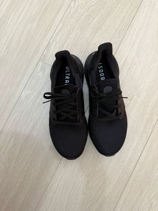 adidas Ultraboost 1.0.