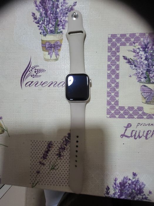 Новый часеи продам