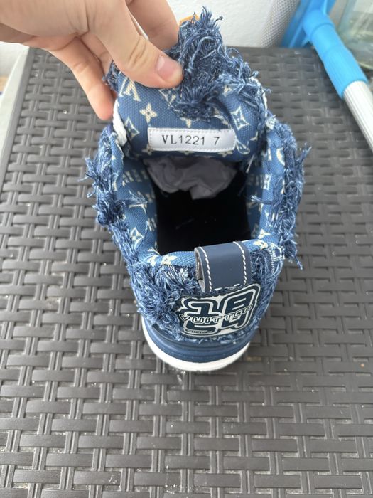 PREMIUM! LV Skate 40