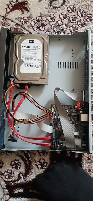 DVR va kamera sotiladi