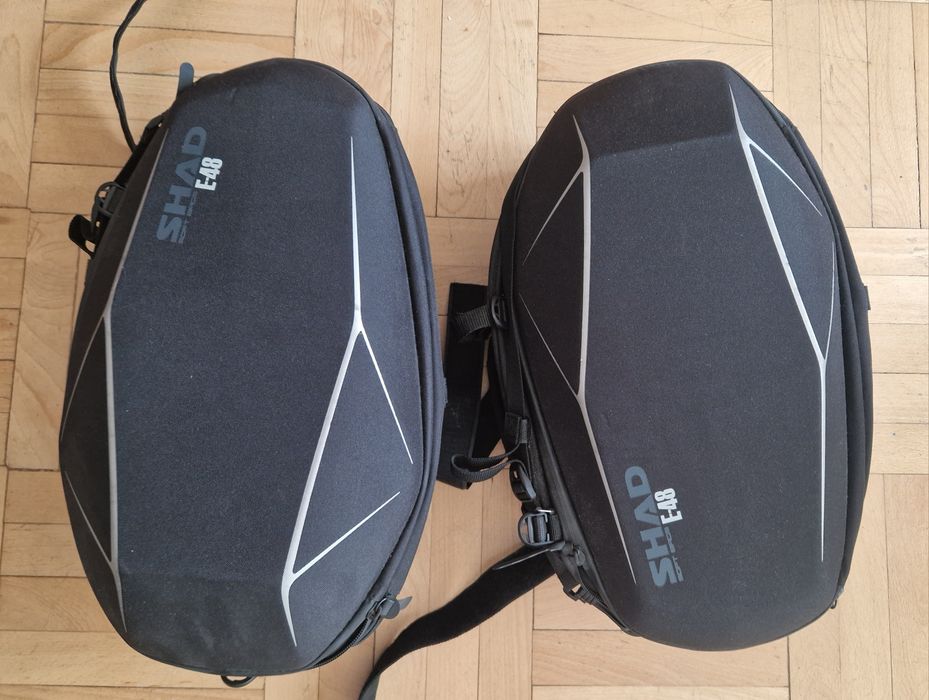 Shad E48 genti laterale moto