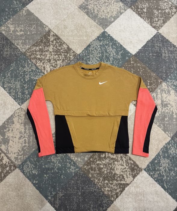 Дамска блузка Nike