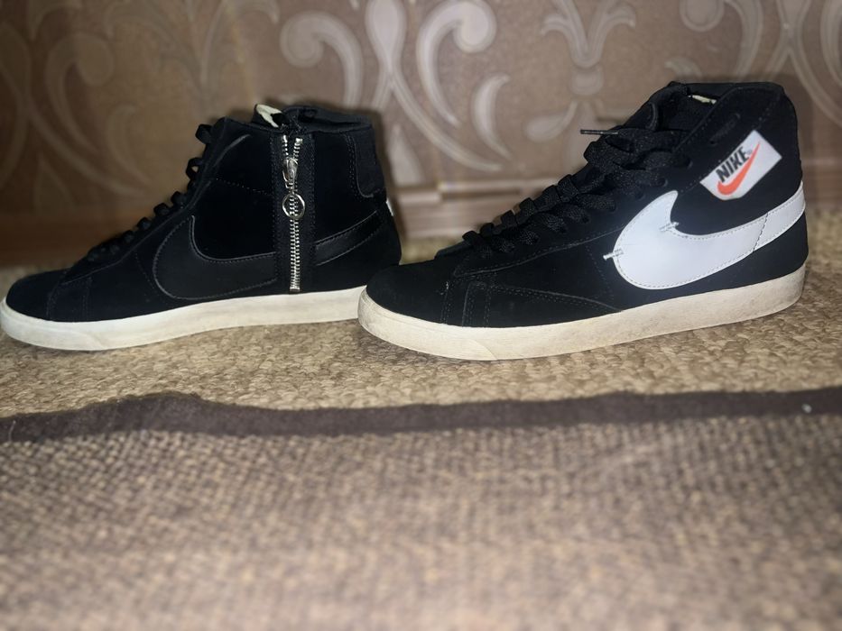 Продам Кроссовки Nike