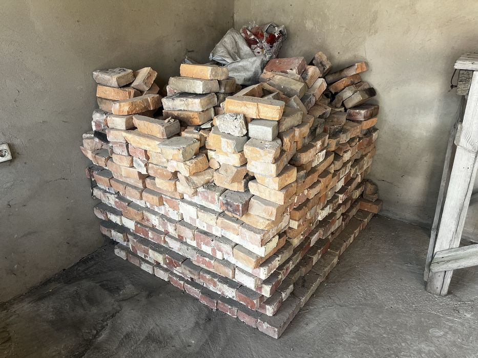 Продам кирпичи новые, самовывоз