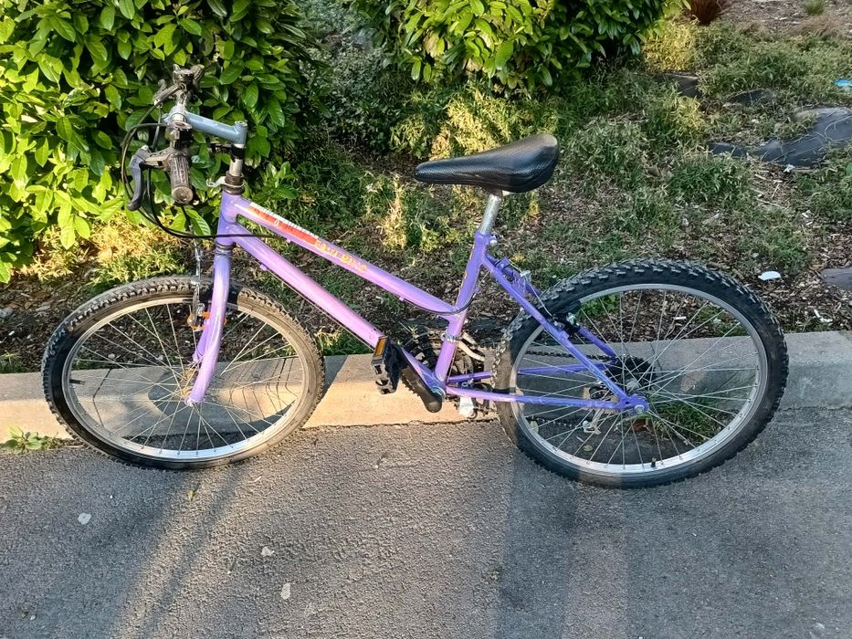 Vind bicicleta de copii cu roti de 24
