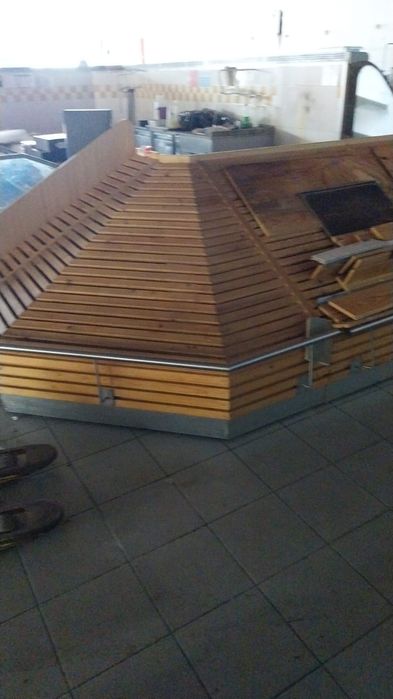 Rafturi metalice pentru magazine proveniență Italia