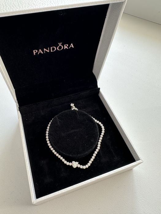 Продам браслет Pandora