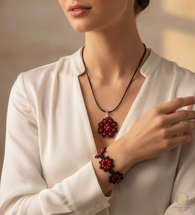 Комплект - колие и гривна